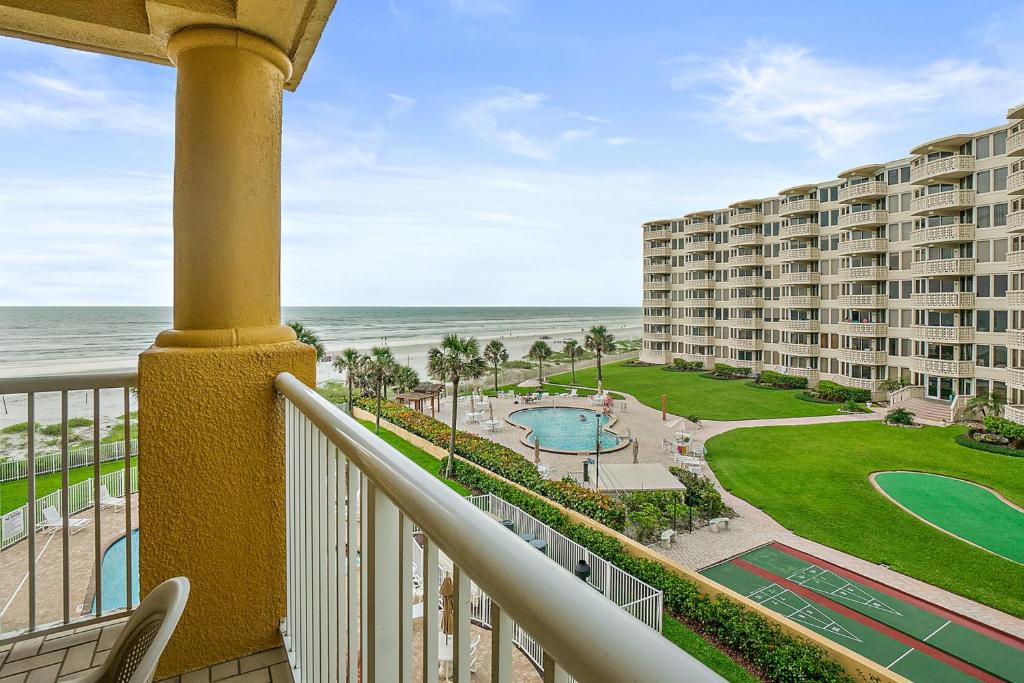 New Smyrna Beach Hotel | Atlantic Villas 302