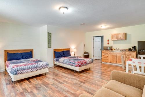 Briceville Apartment | ATV Trail Access: Mountain-View Briceville Studio!