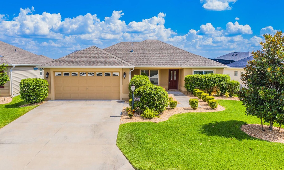 Wildwood House | Available January 2 thru Feb 16, 2024! The Village of Fenney