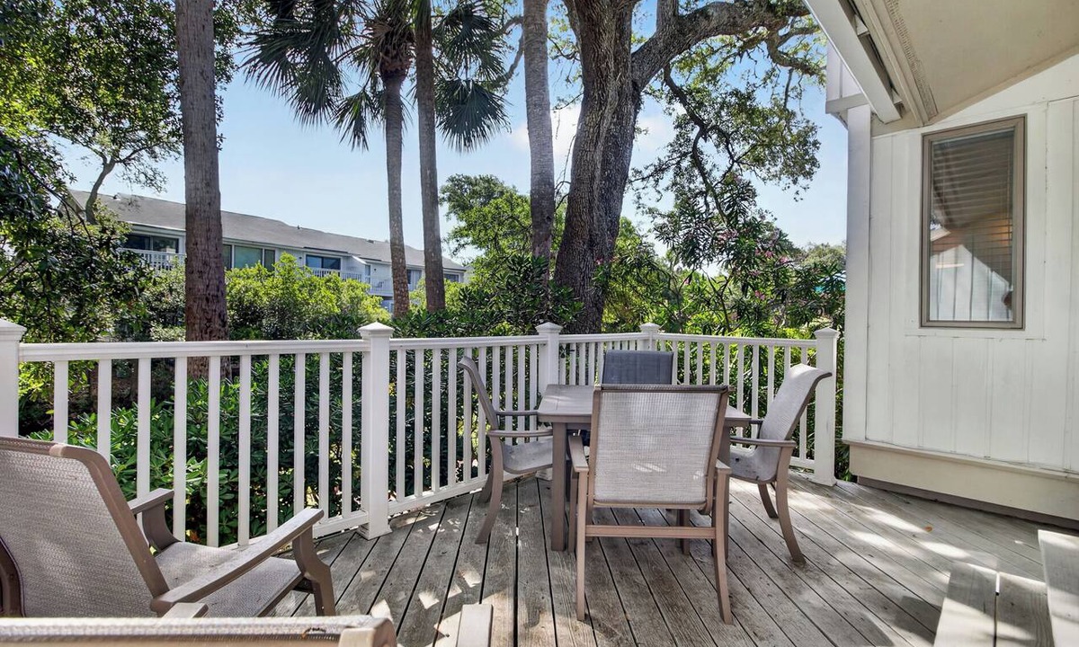 Twin Oaks Condo | Award-Winning Resort Amenities | Racquet Club 7