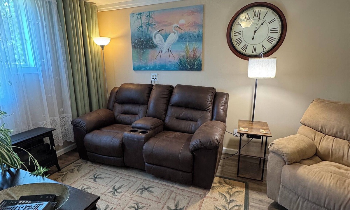 Flowery Branch Apartment | Backyard Bliss Retreat - Apartment with private entrance and beautiful views