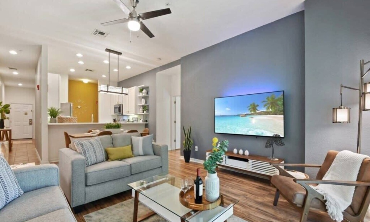 Hillcrest Estates Condo | Bahama Bay amazing condo with Avengers room