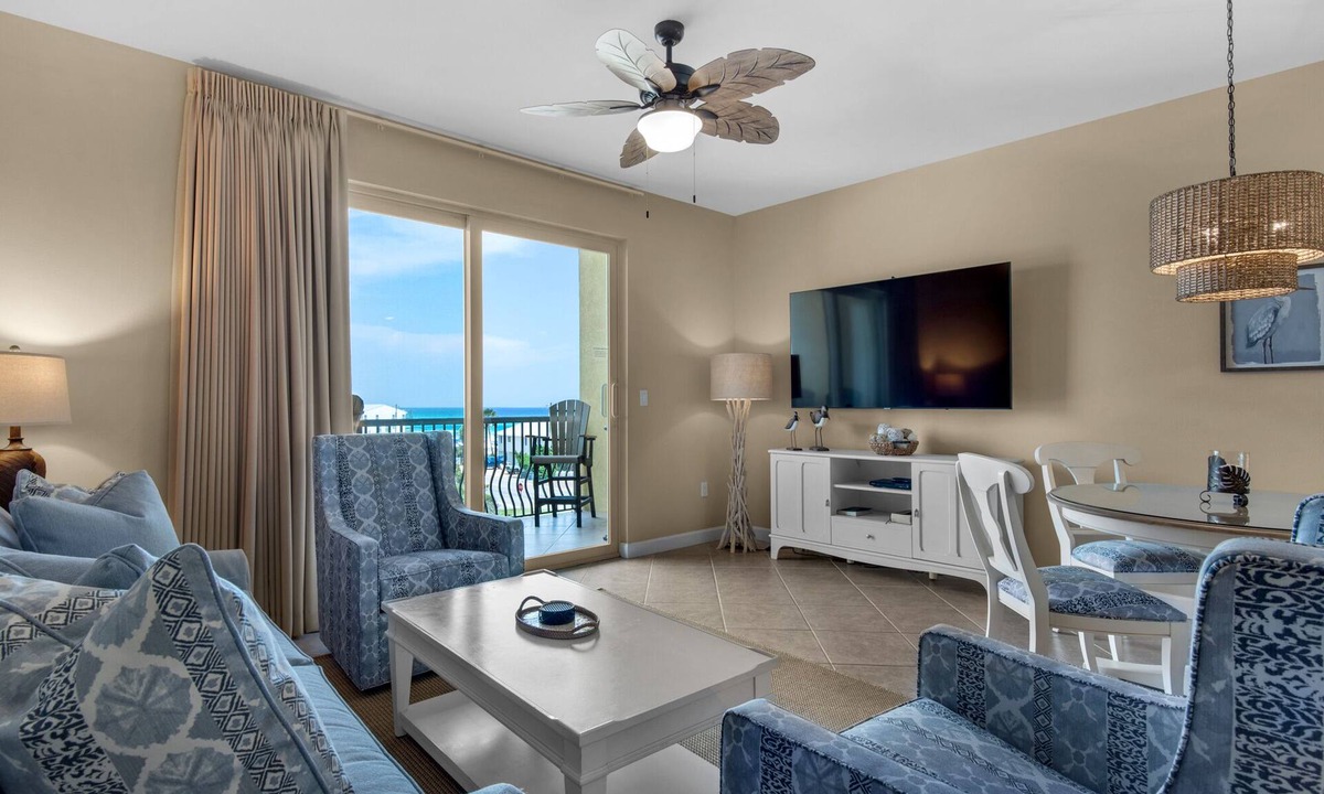 Fort Walton Beach - Destin Condo | Balcony Views of the Gulf, Zero-Entry Pool, Free Beach Chair Service