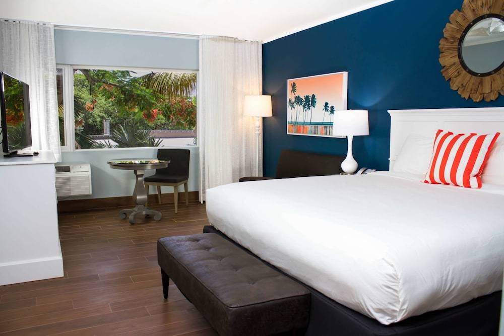Marathon Hotel | Banana Bay Resort & Marina