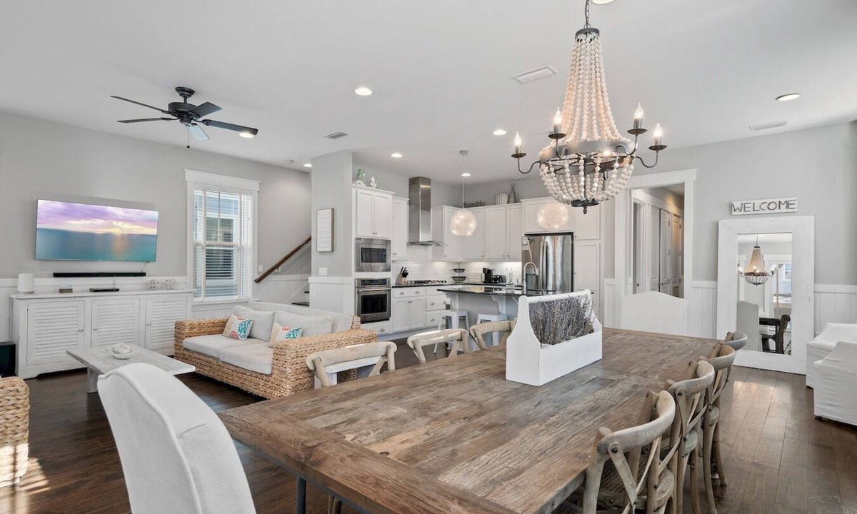 Santa Rosa Beach House | Barefoot Bliss at Nature Walk Heated Resort Pools Pickleball Courts 6 Bikes, 6 Seater Golf Cart