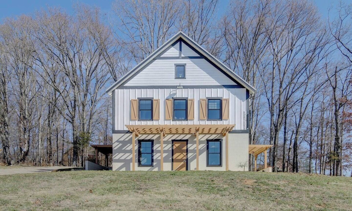 Jefferson City Other | Barndo2 Modern European Style Home of Fluffy Cows