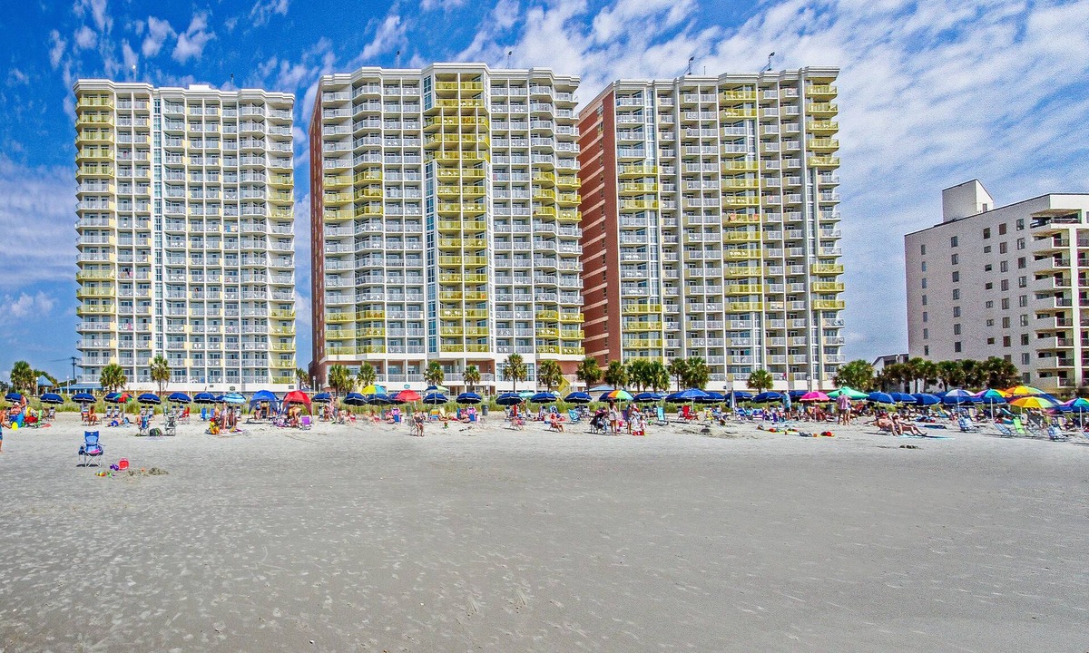 Crescent Beach Hotel | Bay Watch Resort & Conference Center