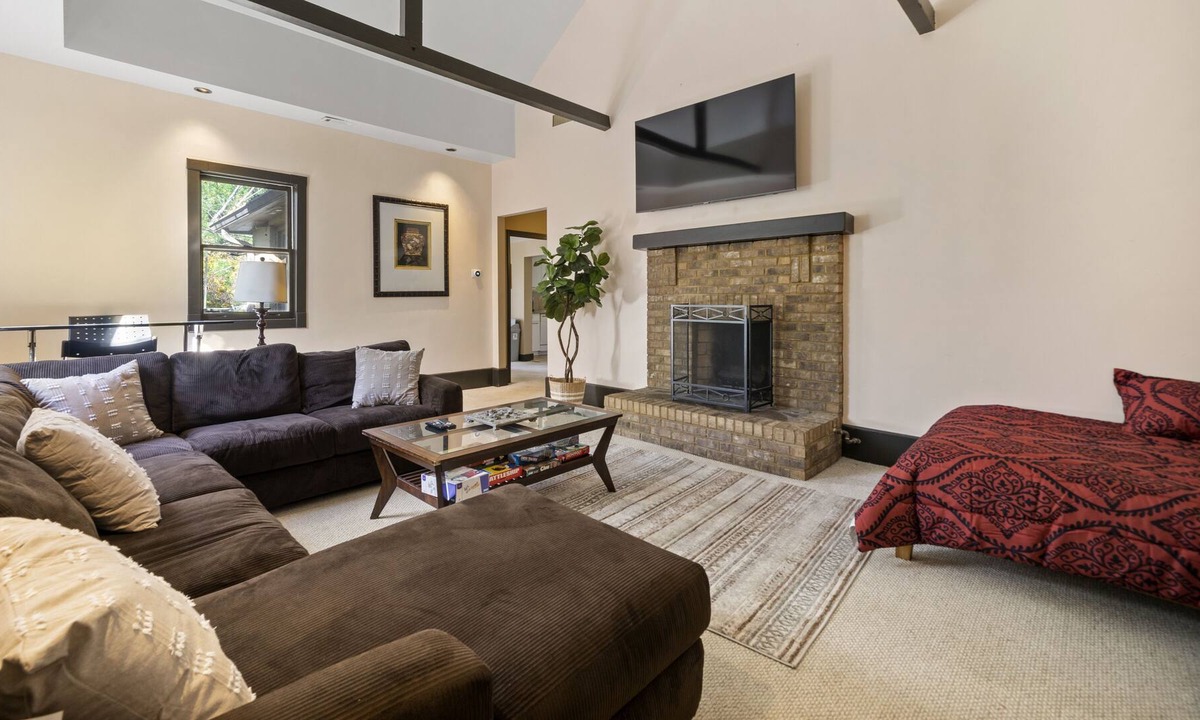 Westside House | Be A Travelerz l Downtown Atl l Groups l Events