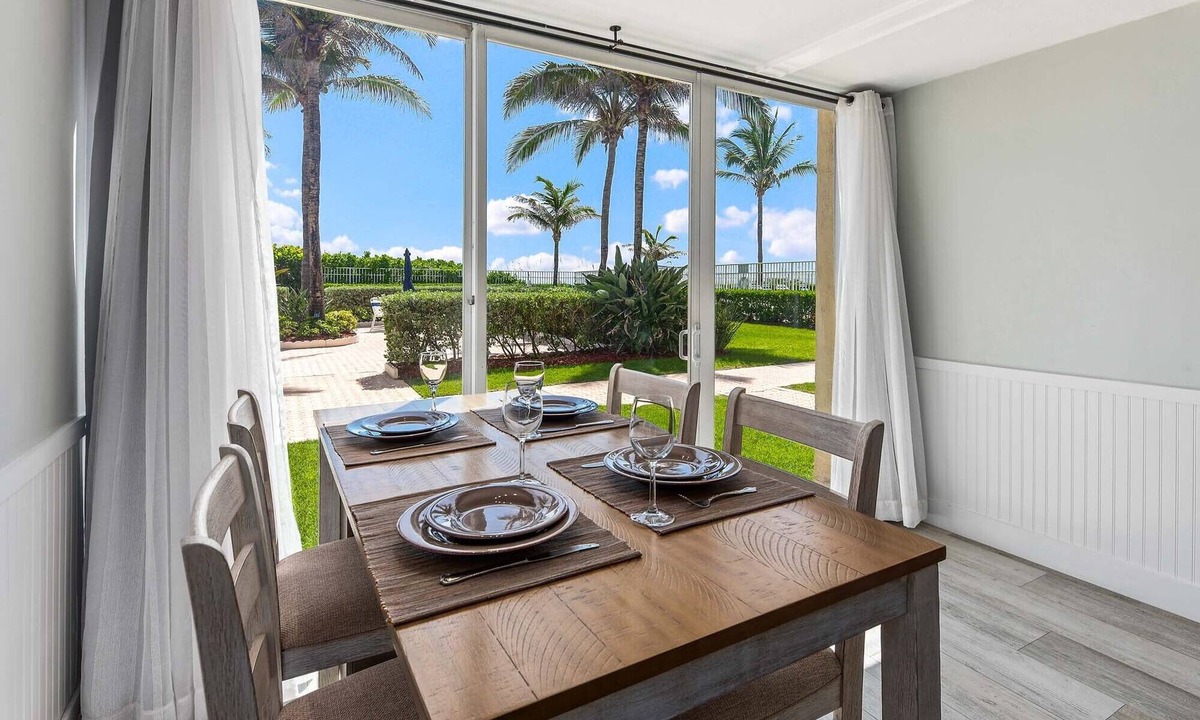 Hutchinson Island South Apartment | Beach Condo/High-End Finishes/Island Beach Resort/No Cleaning Fee/Condo 101