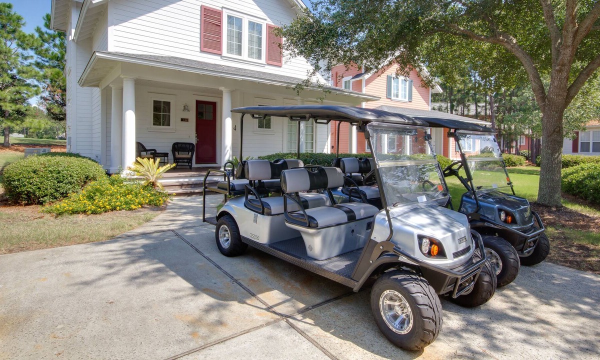 Laurel Grove House | Beach Cottage with Golf Course View, TWO six seat Golf Carts, Pool & Hot Tub!