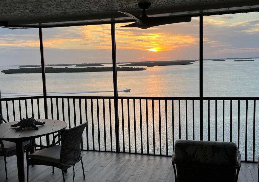 Punta Rassa Apartment | Beach Front Rentals at Sanibel Harbour Resort