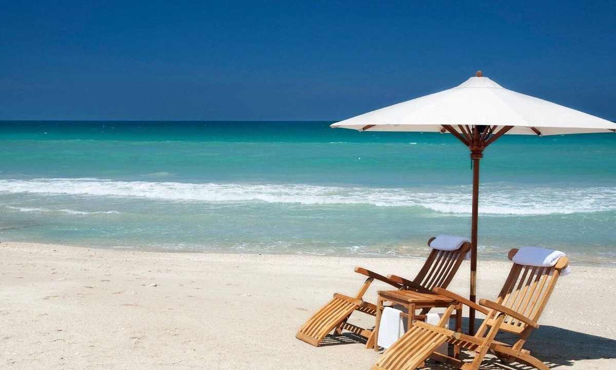 West Bradenton House | BEACH GETAWAY - AMI Beaches, Jacuzzi