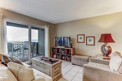 Fernandina Beach Apartment | Beach Steps Away Condo