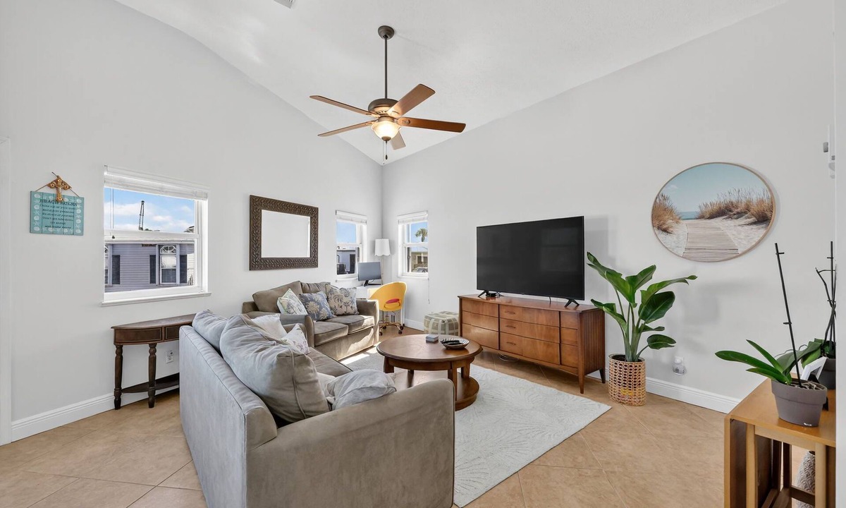 Nettles Island House | Beachbound 1282 2 Bed 2 Bath Updated Island Home On Nettles Island
