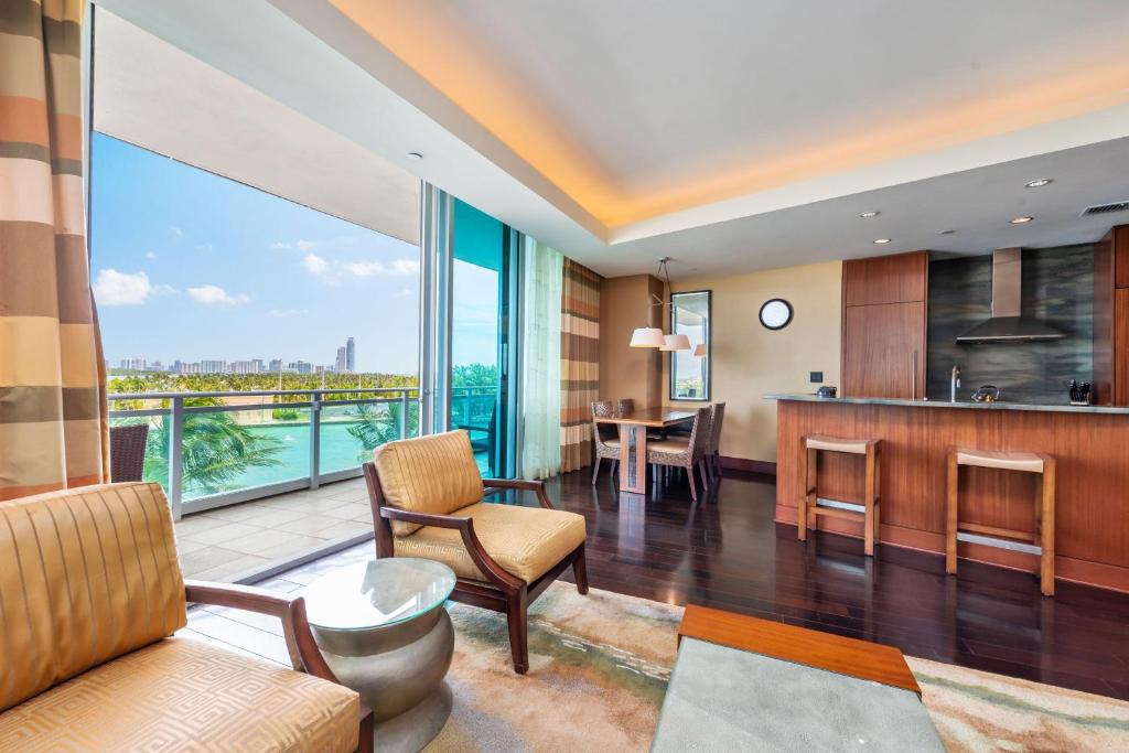Arya Miami | Bal Harbour