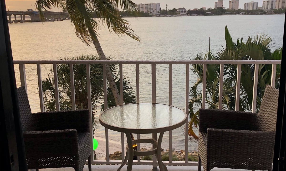 Lovers Key Beach Club | Fort Myers Beach
