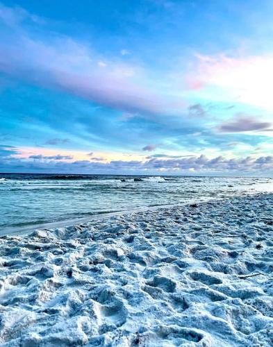 Holiday Beach House | BeachLife Unit ABC Getaway Sleeps 34