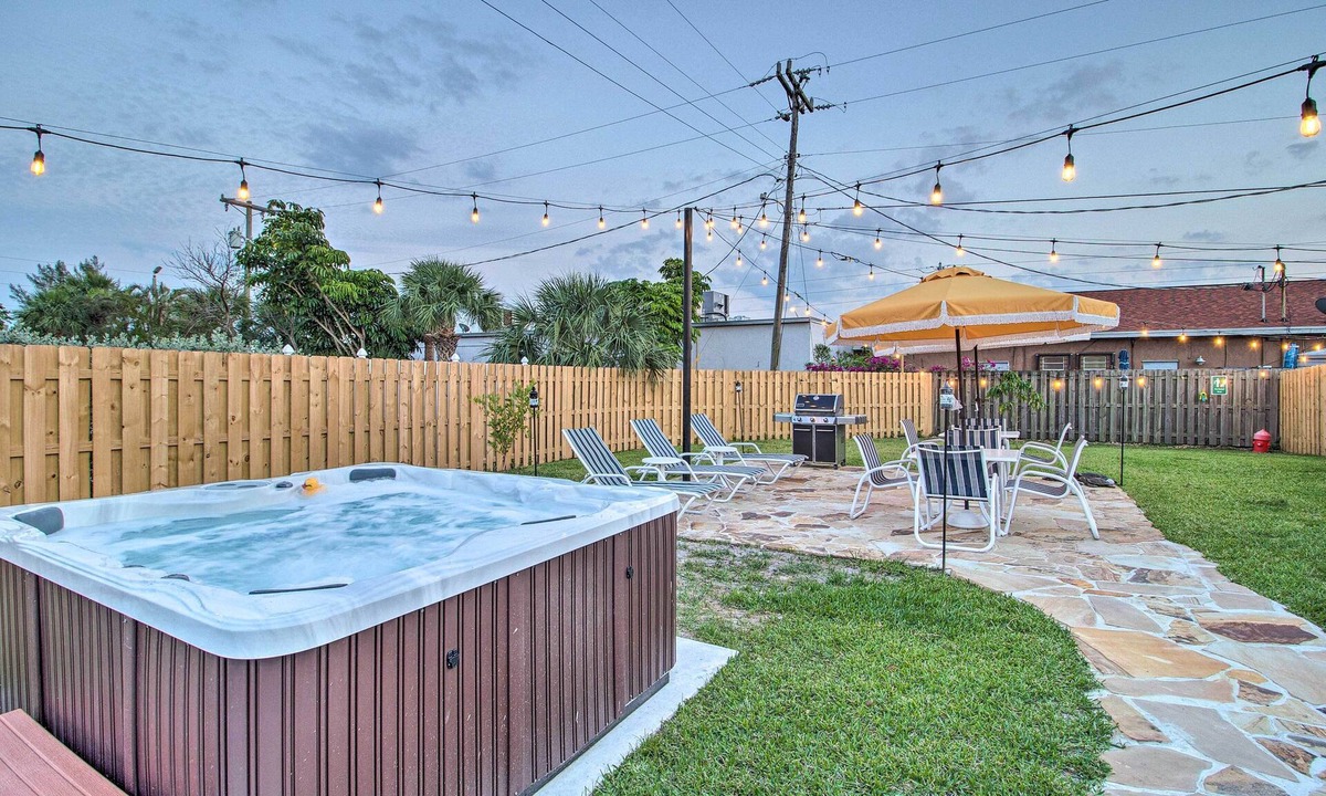 Fort Pierce Shores House | Beachside Bliss Indulge in Ultimate Tranquility <2 Block Walk W/SwimSpa & HotTub