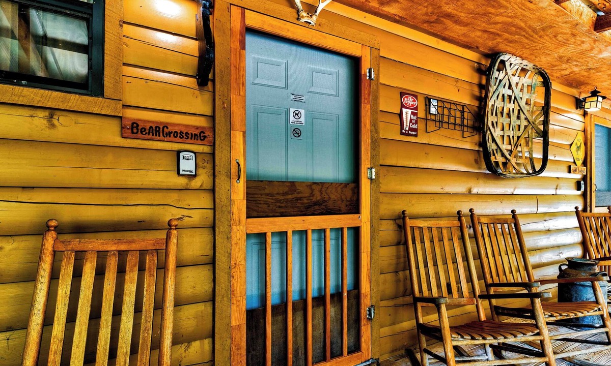 Cherokee Cabin | Bear Crossing Cabin at Ponderosa