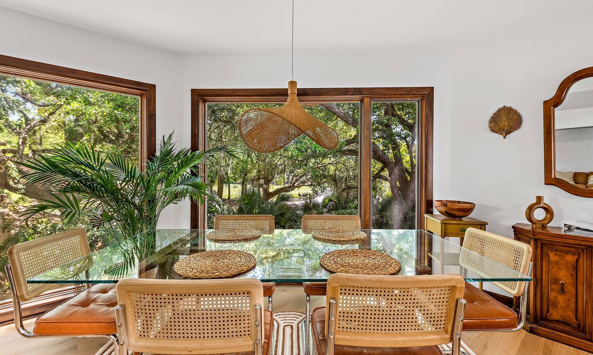 Spinnaker Beachhouses Villa | Beautiful 2BR/2BA Villa! Walk to Beach & Club! Amenity Cards! Dog Friendly!