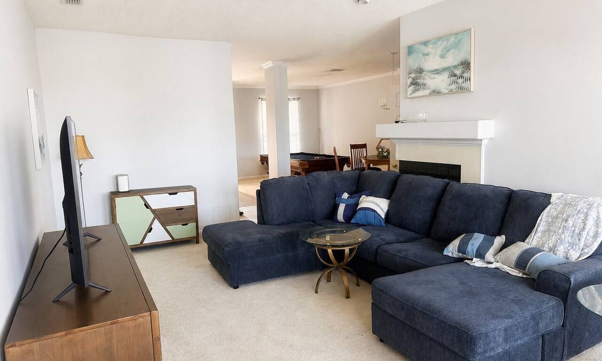 Atlantic Beach House | Beautiful 3-bedroom house on lake in Atlantic Beach