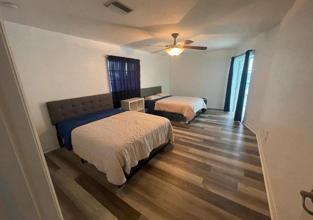 Edgewater House | Beautiful 3 bedroom home with pool Internal name: Barker house