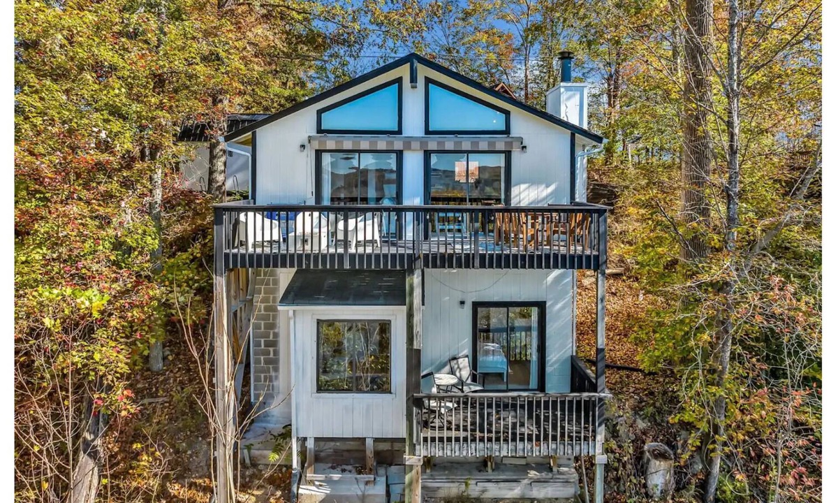 Smithville House | Beautiful 3-bedroom/2-bath home overlooking Center Hill Lake.