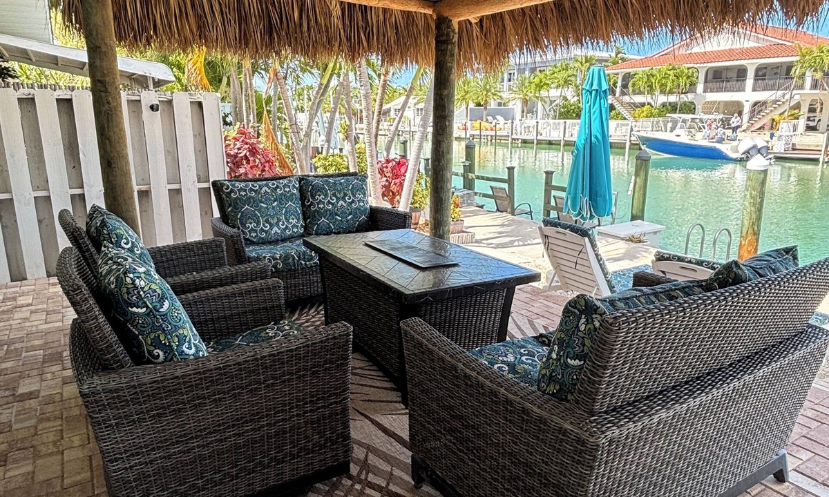 Key Colony Beach House | Beautiful 3BR 3BA, Tiki Hut, 37' Dock, Cabana Club Memb.