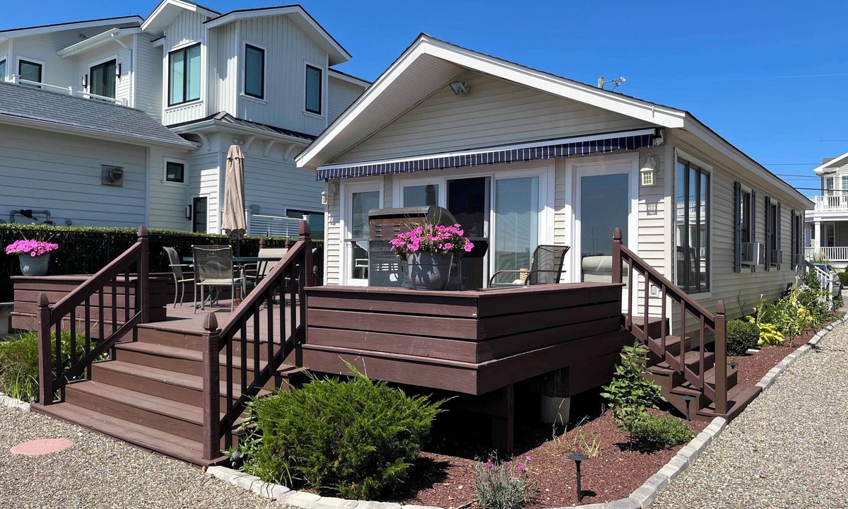 Cape May Court House House | Beautiful Bayfront Home near the Best of Avalon!