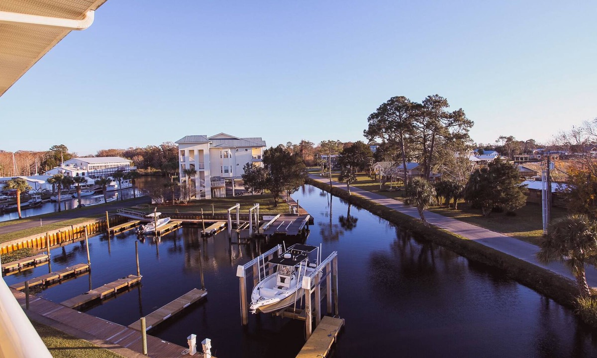 Suwannee Condo | Beautiful Condo. Where the Suwannee River meets the Gulf of Mexico