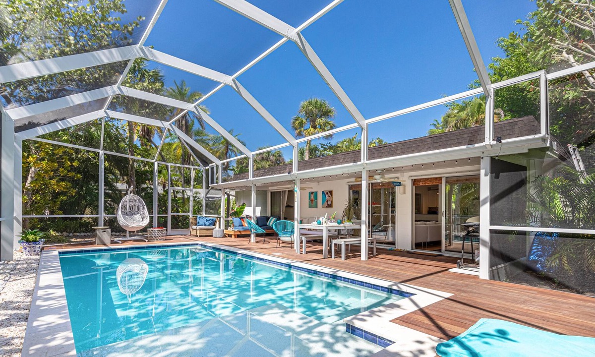Wulfert Cottage | Beautiful Cottage Canal Front&Boat Dock