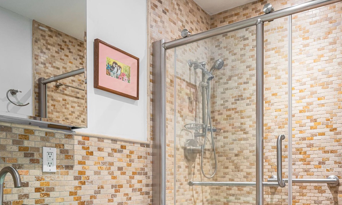 North Andrews Gardens House | Beautiful Home with Heated Pool close to Wilton Manors