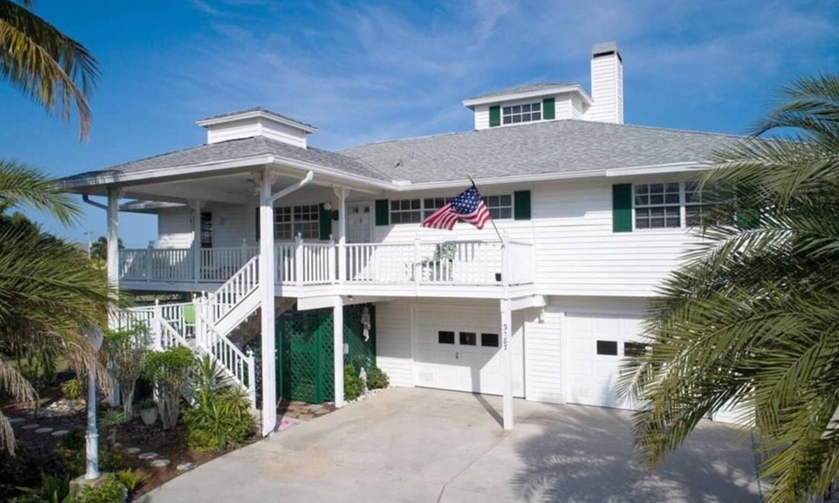 Saint James City House | Beautiful house/charming Island/great fishing, manatees, dolphins. NO LANAI