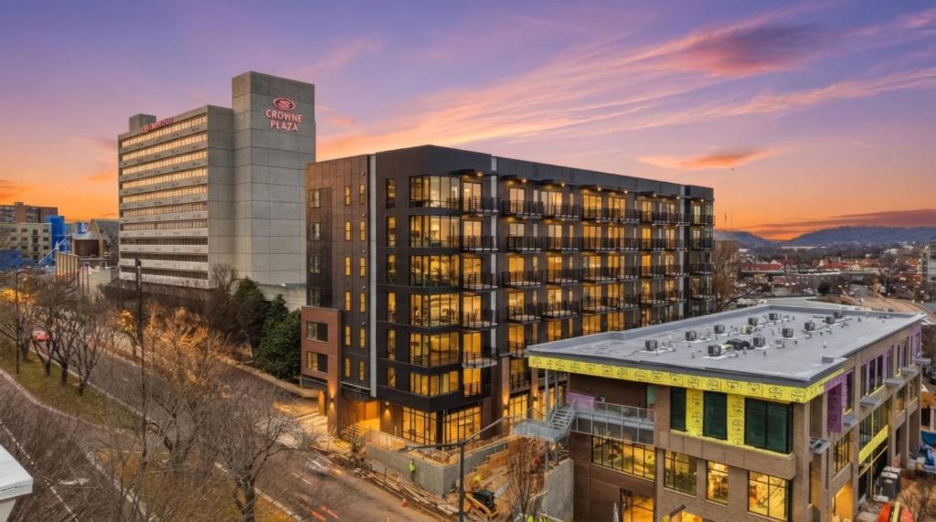 Old City Apartment | Beautiful New Construction Condo Downtown Knox