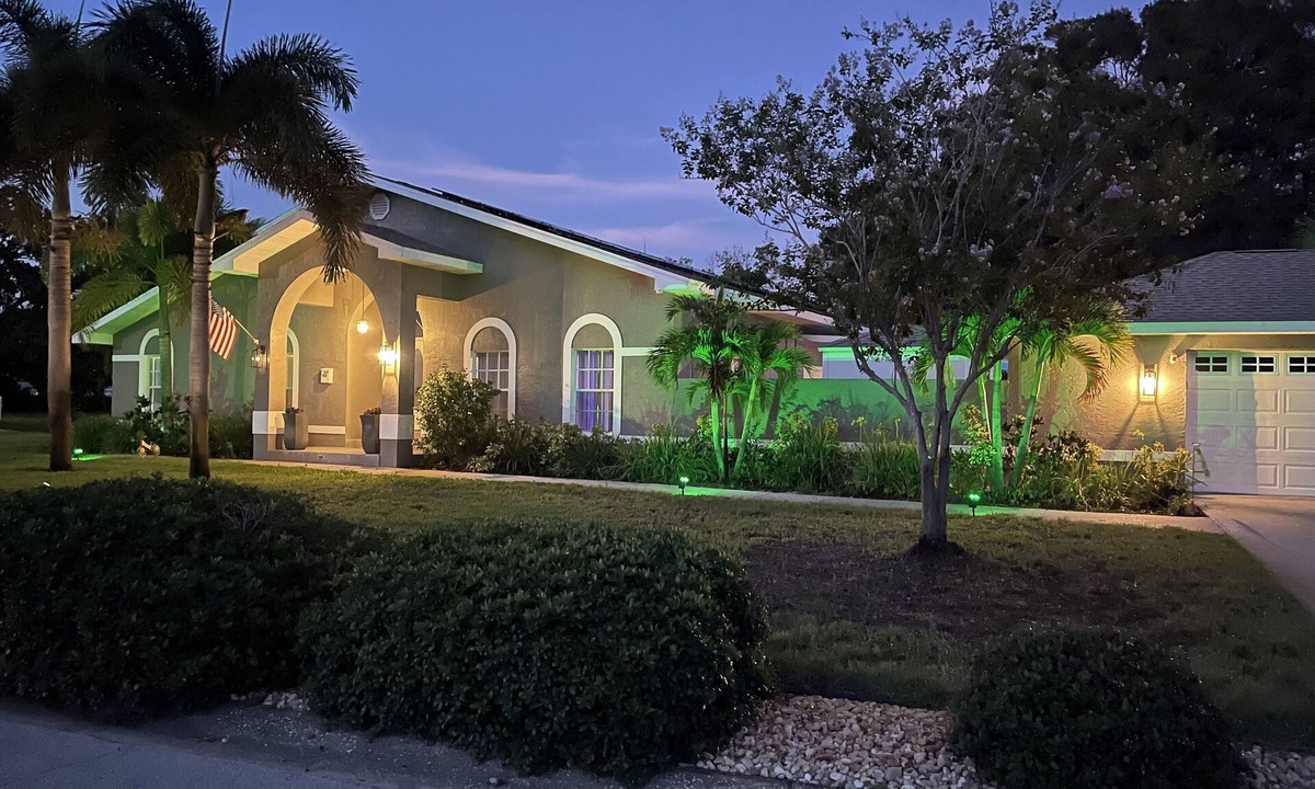 St. Petersburg House | Beautiful Pool Home in St Petersburg near EVERYTHIING! Bring your Boat!