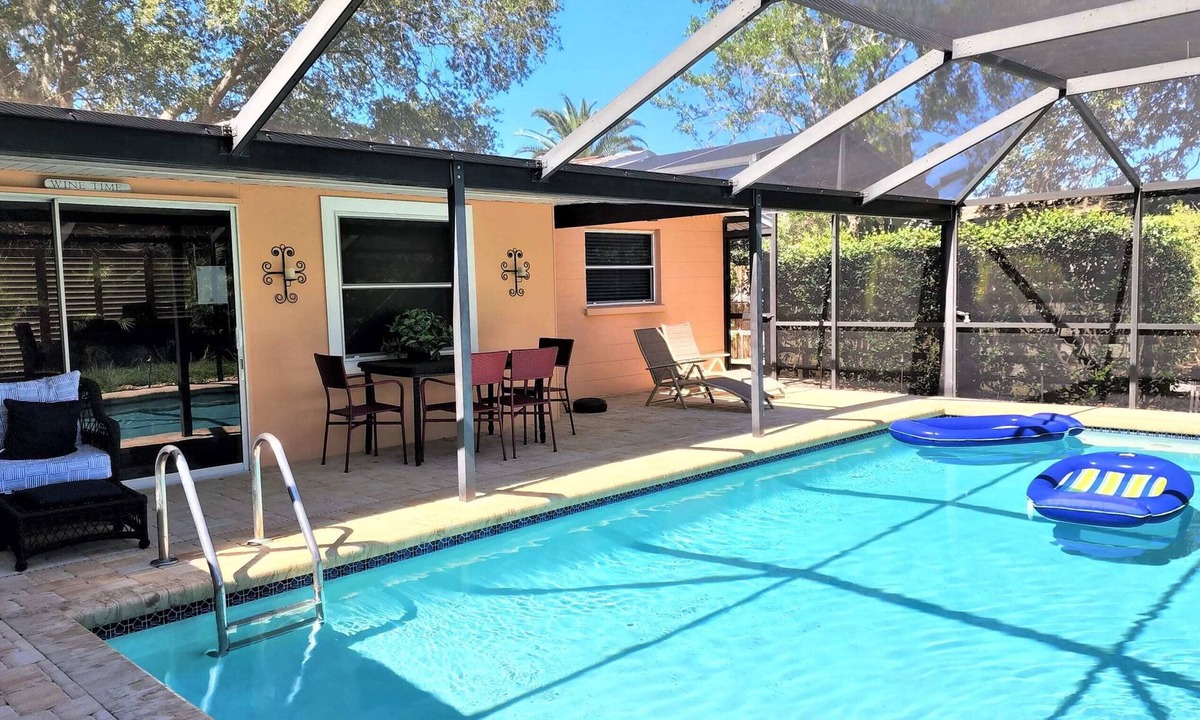 Gulf Gate Estates House | Beautiful Pool Home minutes from Siesta Key