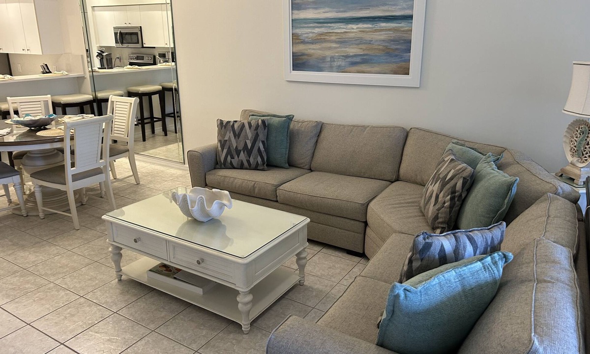 Stoneybrook Condo | BEAUTIFULLY FURNISHED AND DECORATED CONDO IN STONEYBROOK GATED GOLF COMMUNITY