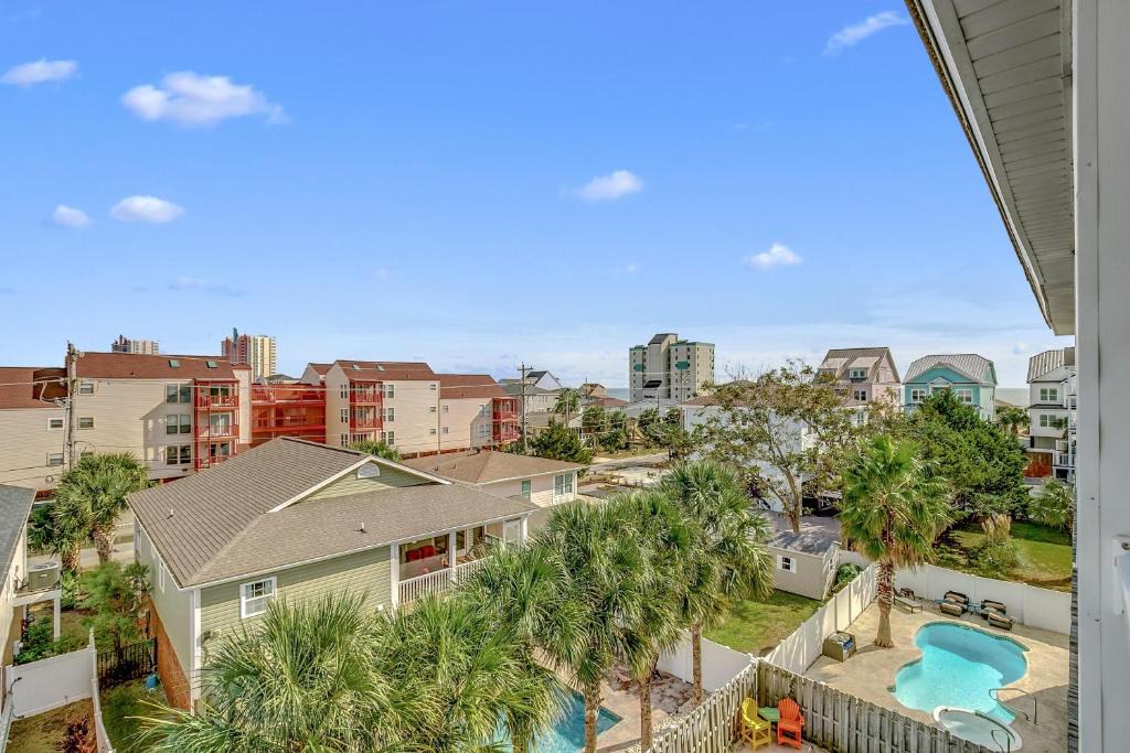 Cherry Grove Beach House | Bermuda Breeze by Coastline Resorts