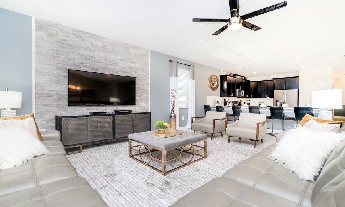 Davenport House | *BEST DEAL* Remarkable 9 BR Pool/SPA/Game, Nearby Disney, No Back Neighbor
