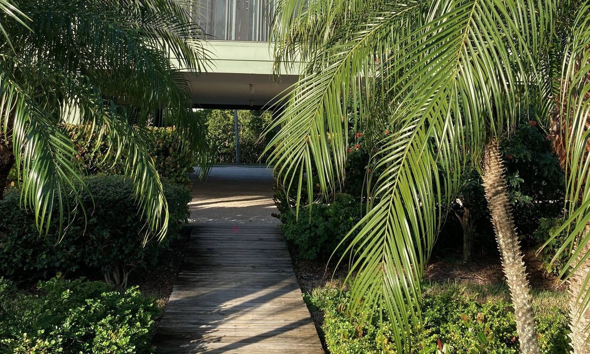 Bokeelia Condo | Best location on Pine Island on Jug Creek in the Bocilla Island Club Unit I-49