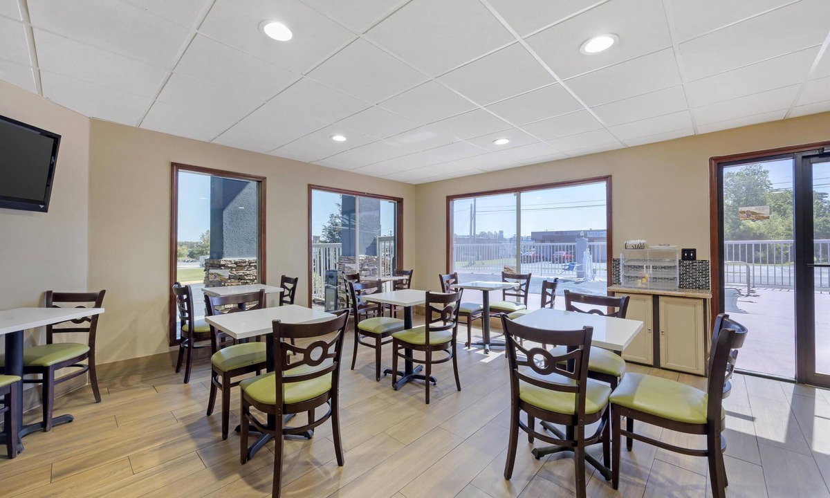 Cullman Hotel | Best Western Fairwinds Inn
