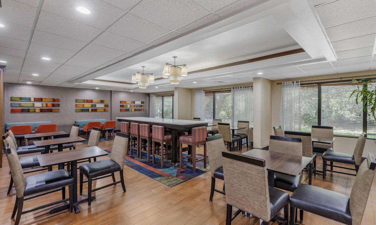 Lexington Hotel | Best Western Plus Lexington Inn