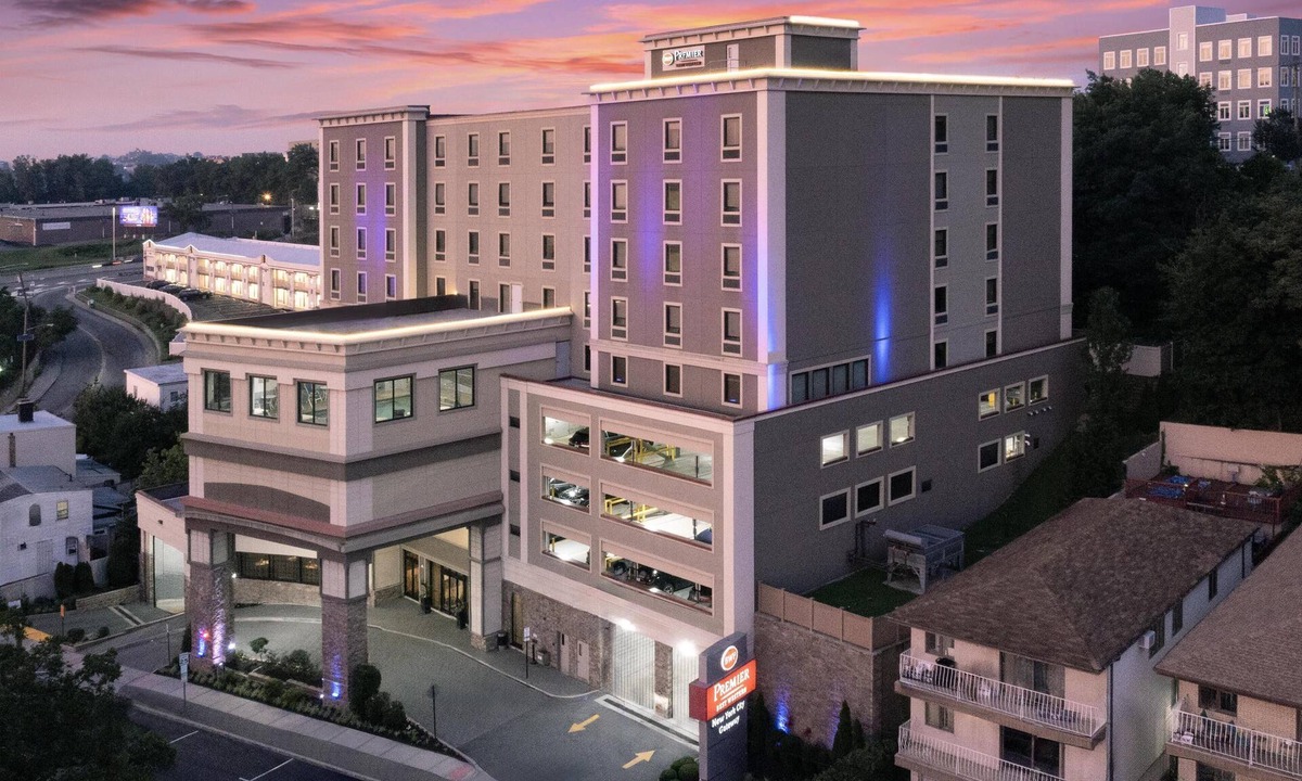 North Bergen Hotel | Best Western Premier NYC Gateway Hotel