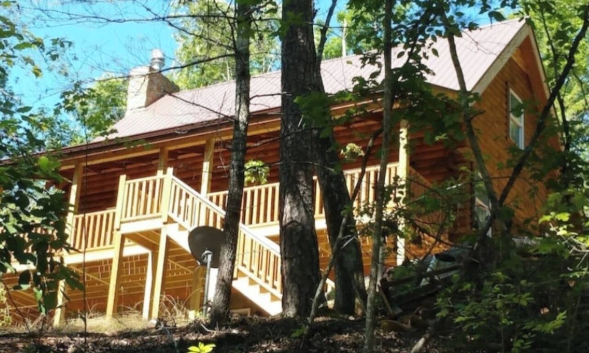 Lake Lure Cabin | Big, private Log Cabin/Mountains/HOT TUB/pet/canoe