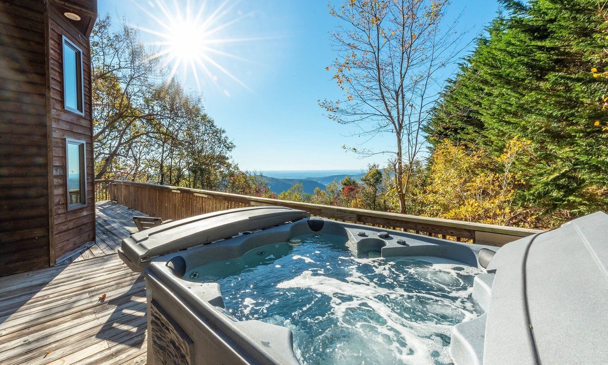 Old Fort Cabin | Big Sky Lodge | Long-range Views of Lake Lure!
