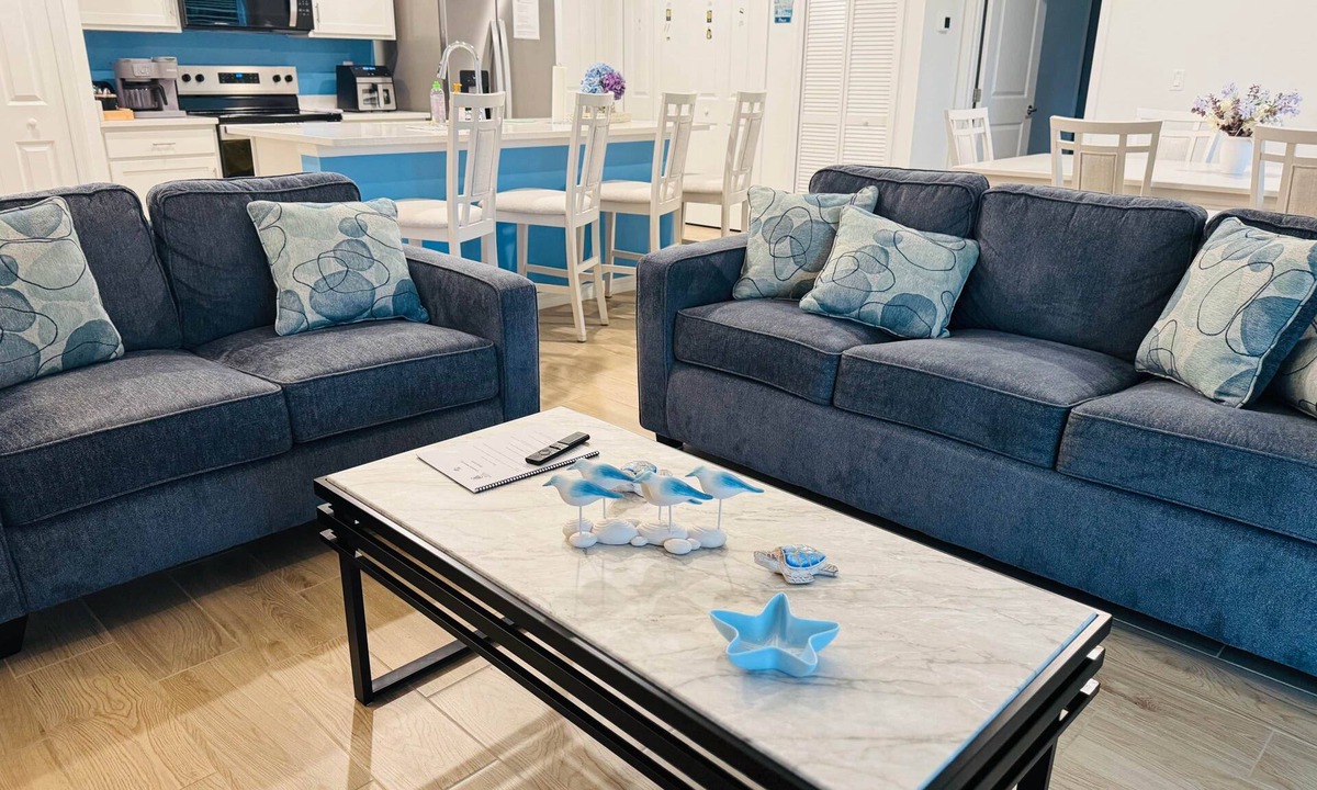 Port Charlotte House | Blue Mantle Charlotte Hideaway
