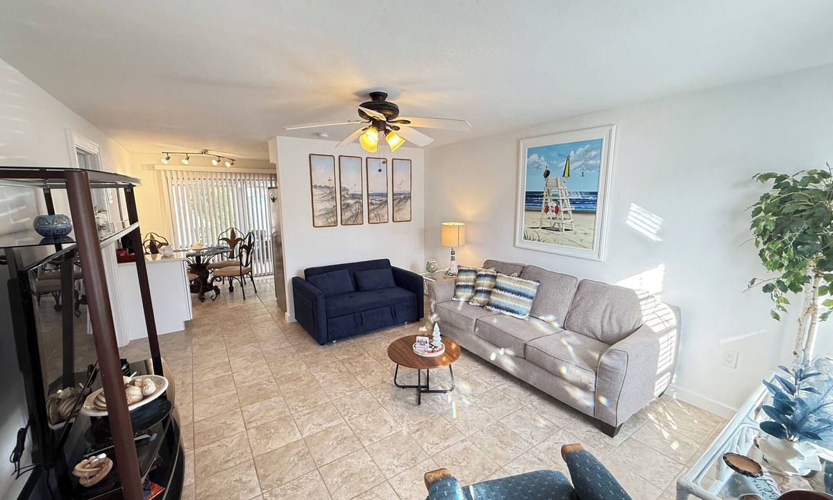 Royal Harbor House | Blue Oasis in Downtown Naples