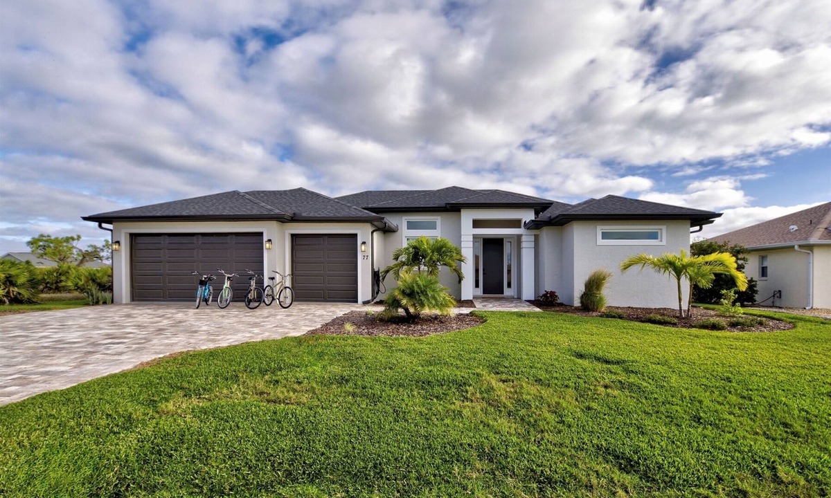 Pine Valley House | Blue Pearl| Pool | Hot Tub | 3 Bed, 2 Bath