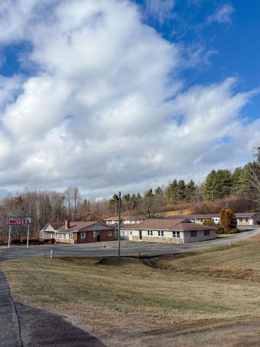 Meadows Of Dan Hotel | Blue Ridge Mountain Inn