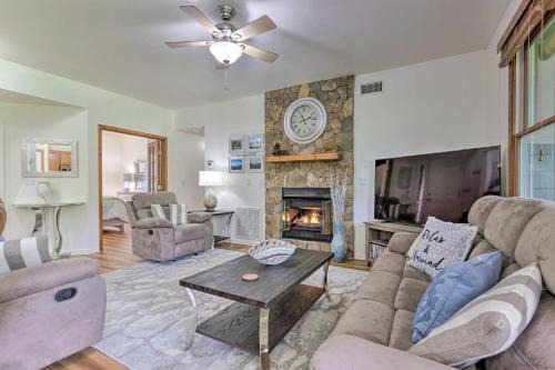 Mountain Air House | Blue Ridge Mtn Views: Condo w/Furnished Balcony